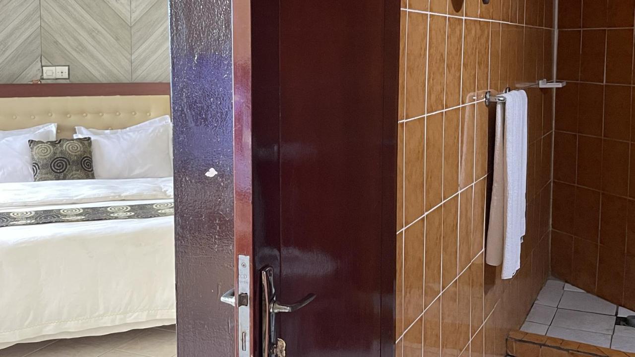 Hotel Les Polygones Kribi Eksteriør billede