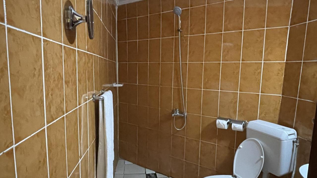Hotel Les Polygones Kribi Eksteriør billede