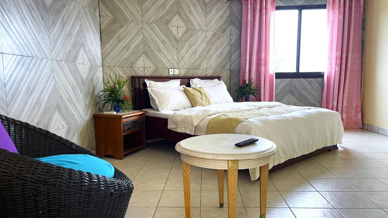Hotel Les Polygones Kribi Eksteriør billede